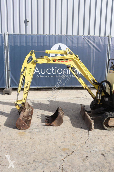 Pelle Yanmar ViO10-2A