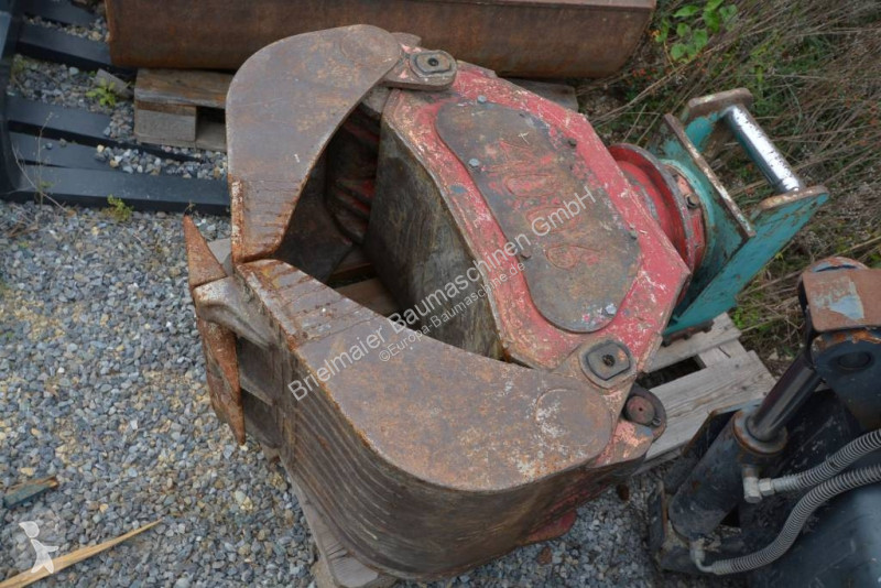 Escavadora Takeuchi