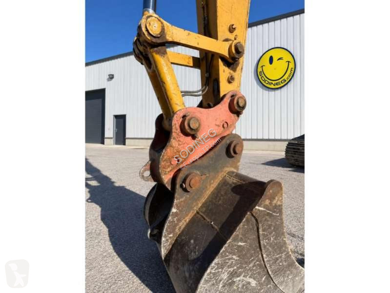 Escavadora Komatsu 11