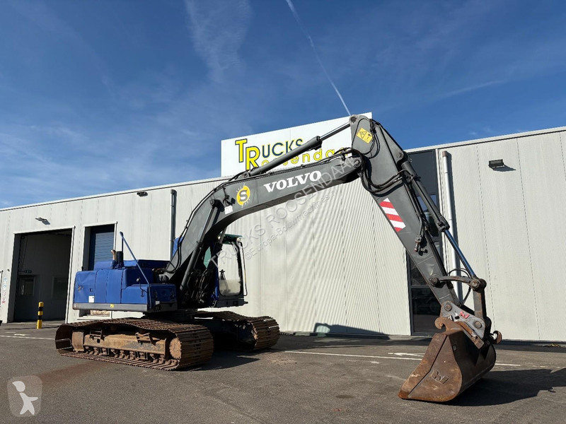 Pelle Volvo + 4870 Hours + bucket + fully...