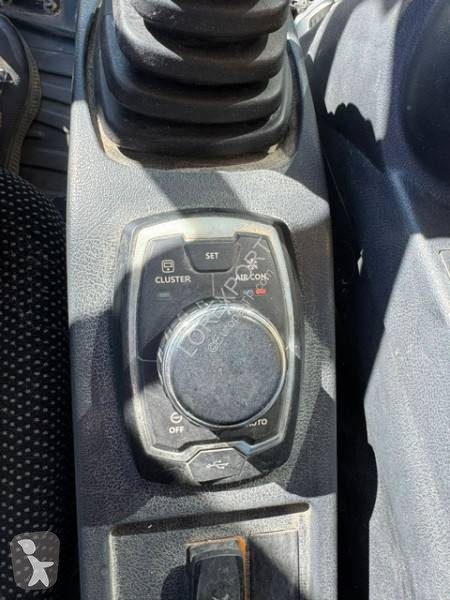Pelle Hyundai HW 140
