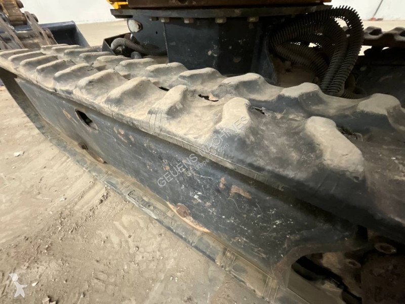 Pelle JCB