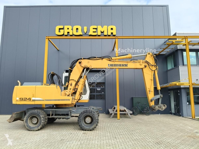 Pelle Liebherr A924 li