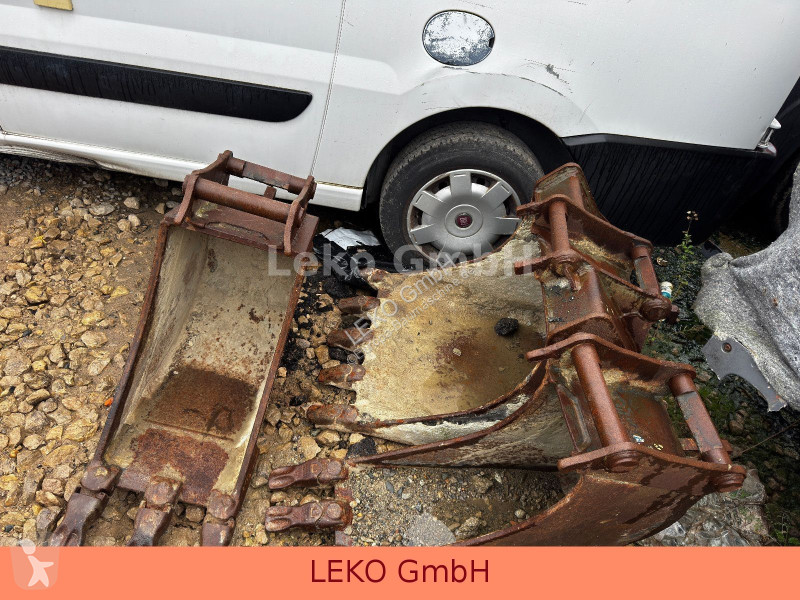 Pelle Hyundai Robex 55W9 Mit 4 Löffeln