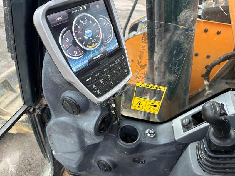 جرافة Hyundai HX 235 LCR Kettenbagger / AC /...