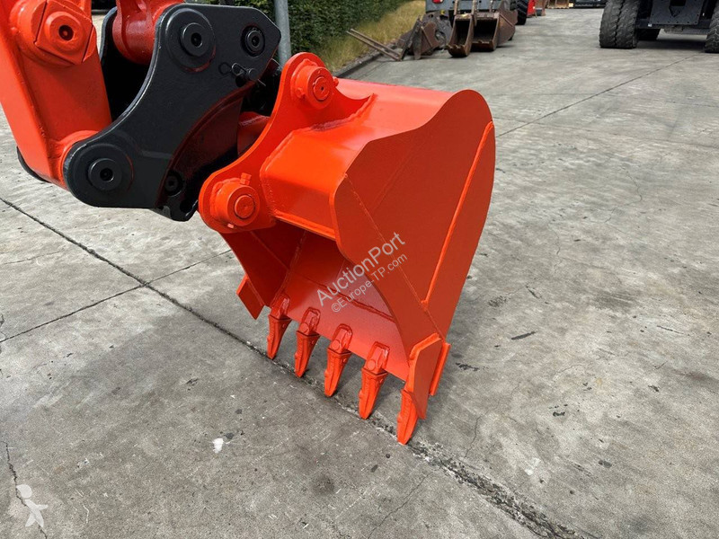 Pelle Kubota KX155-3SZ