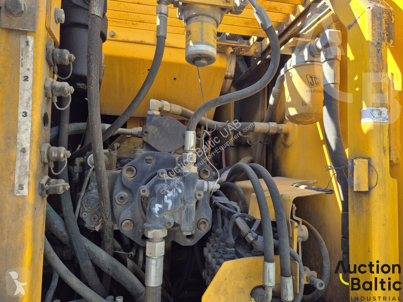 Pelle JCB