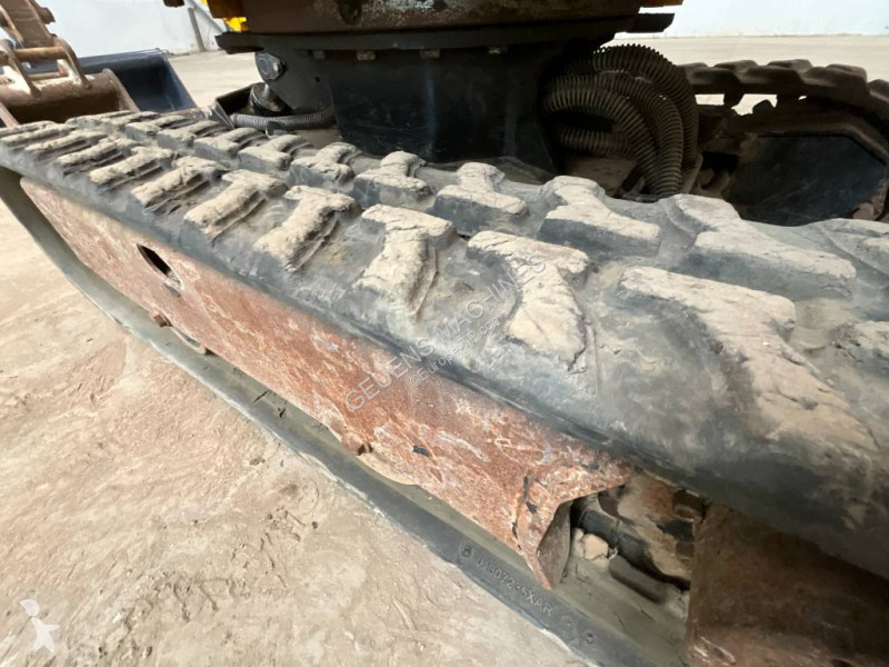 Pelle JCB