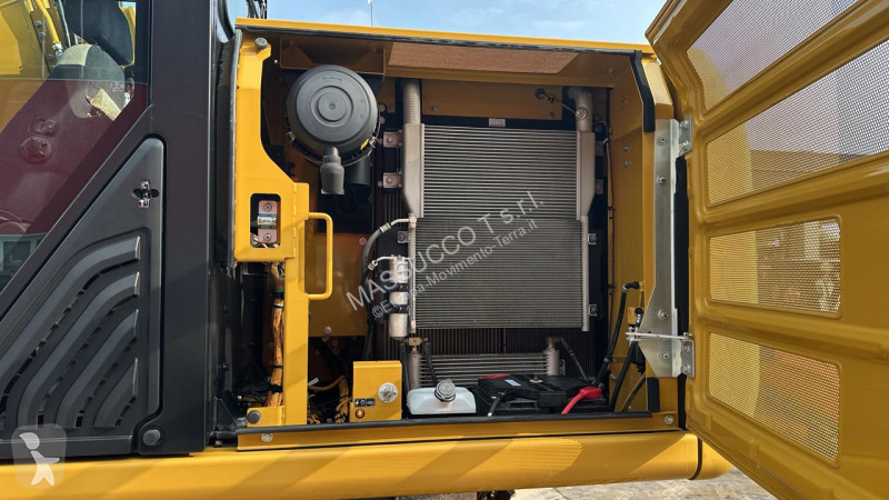 Багер Caterpillar 318FL