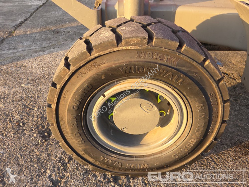 جرافة Wacker Neuson 2