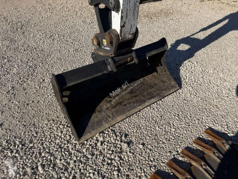 جرافة Bobcat z