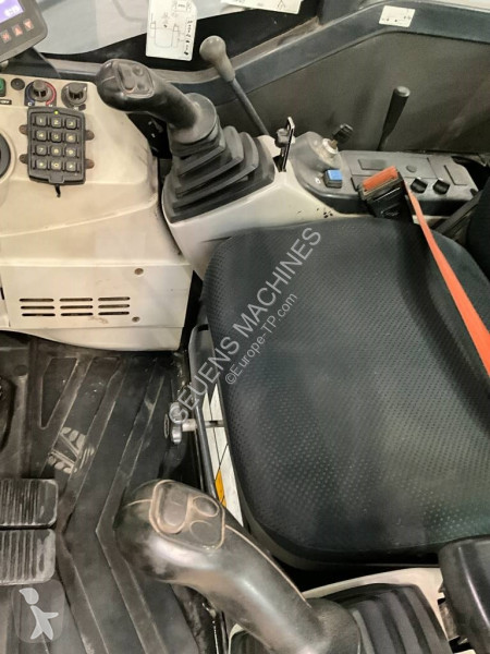 جرافة Kobelco SRX6