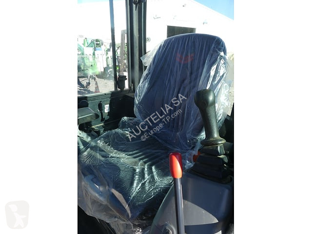 جرافة Yanmar VIO23-6
