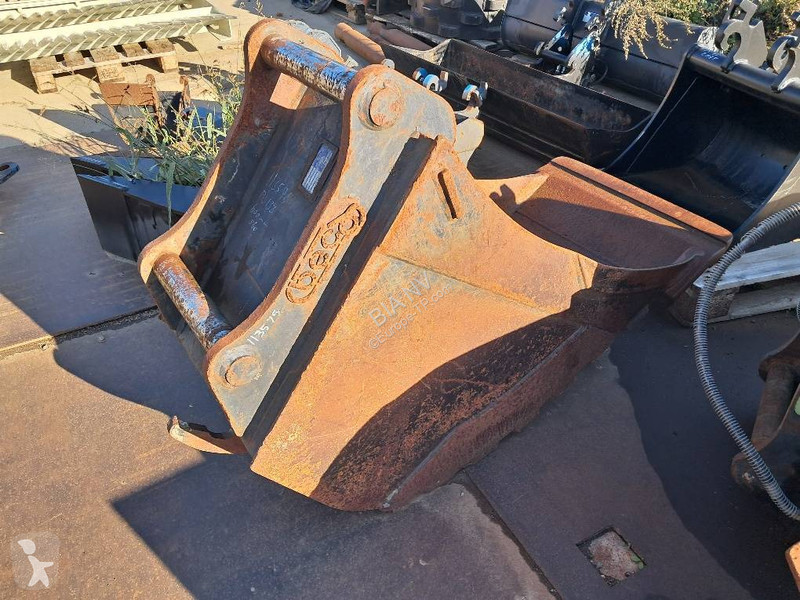 Excavator Komatsu PC138US-10