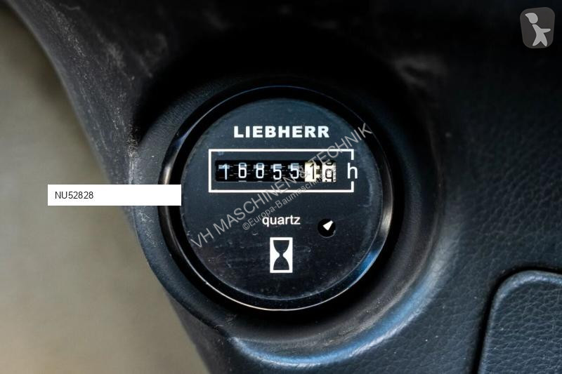 Багер Liebherr