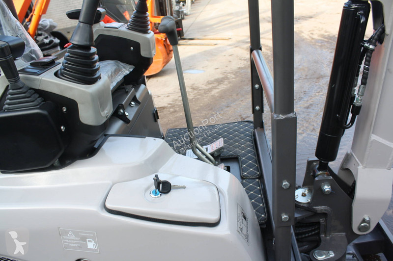جرافة Terex E19
