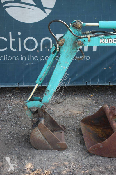 Багер Kubota