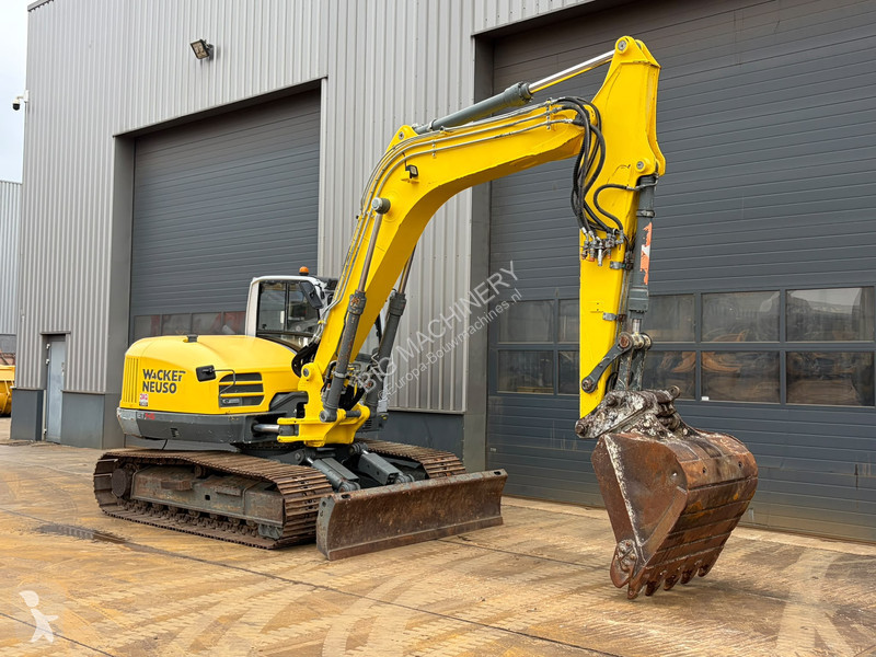 جرافة Wacker Neuson