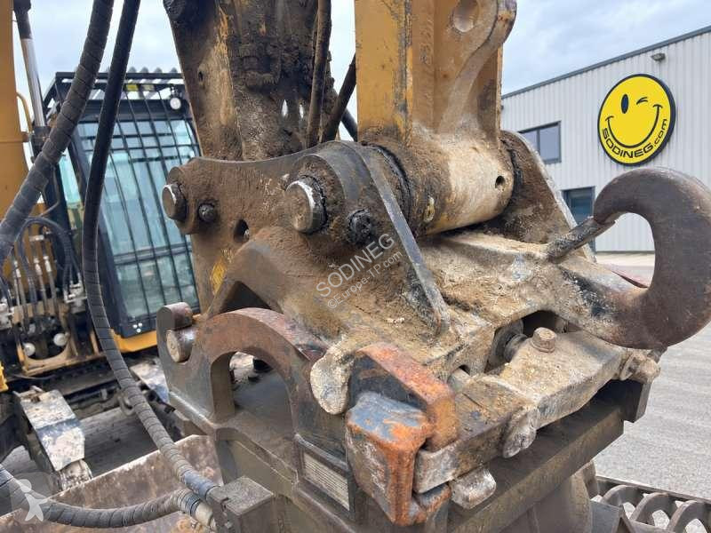 جرافة Caterpillar GC