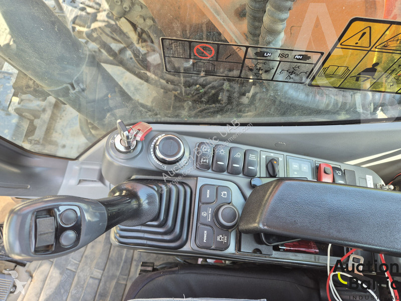 Багер Doosan W5