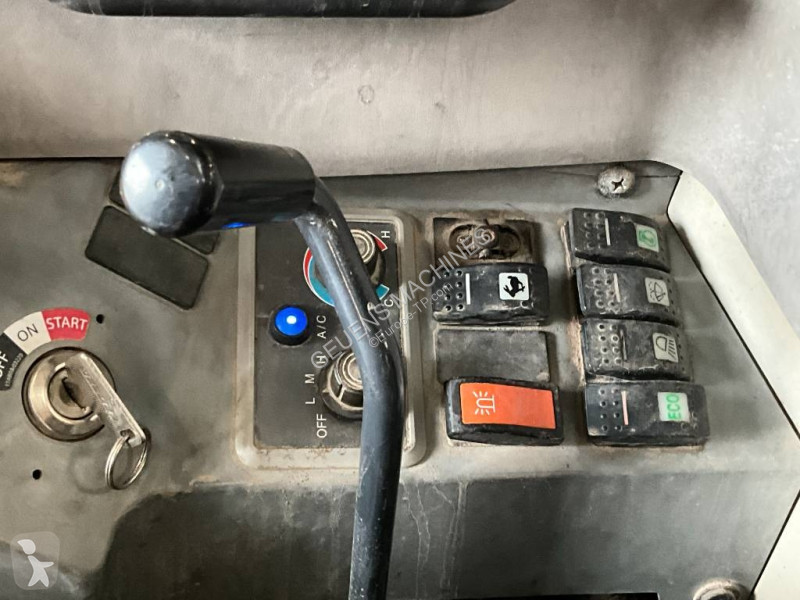 Escavadora Yanmar Vio 80-1A
