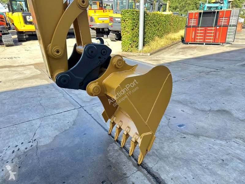 Escavadora Caterpillar .5E2