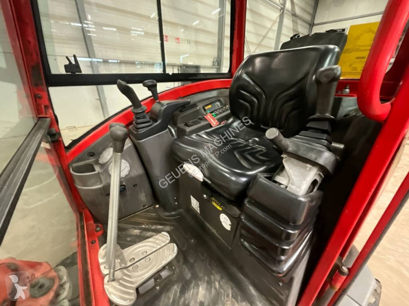 Escavadora Volvo ECR D