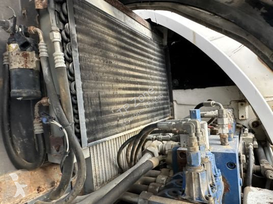 Escavadora Mecalac