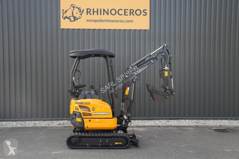 Escavadora Rhinoceros  XN-16