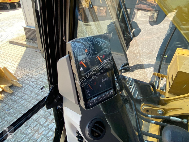 Excavadora Caterpillar 3 - New export model...