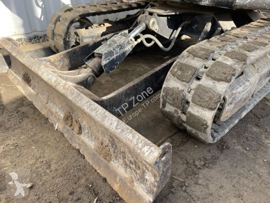 Escavatore Yanmar vio25-4 cabine