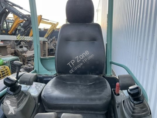 Escavadora Yanmar vio25-4 canopy