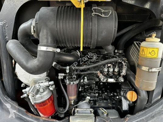 Escavadora Yanmar vio25-4 canopy