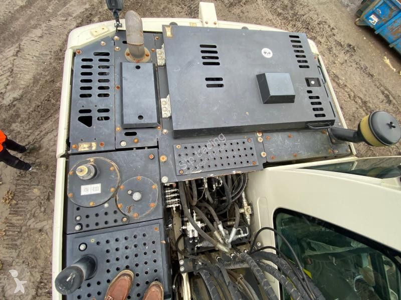 Escavadora Hidromek 140W-3B