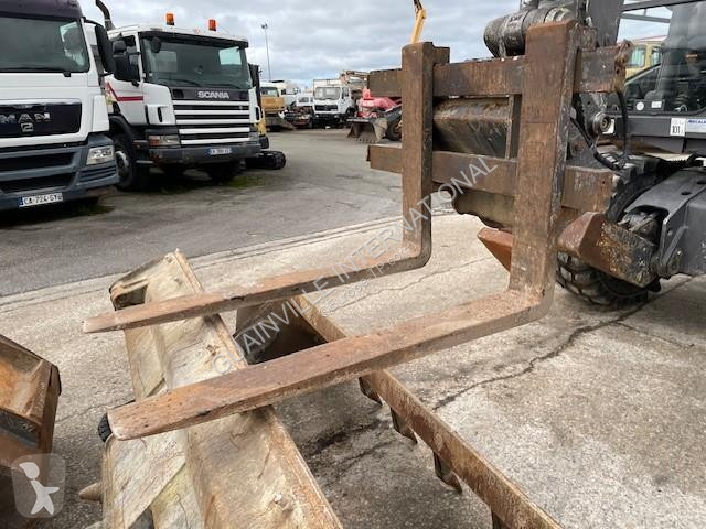 Excavator Mecalac