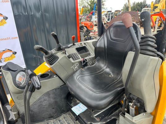 Escavadora Bobcat e26 canopy