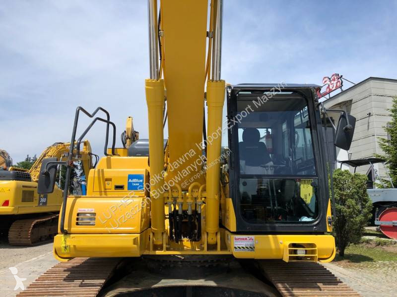 Excavator Komatsu PC210LC-11