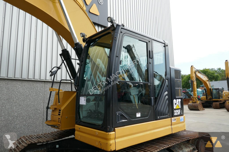 Excavator Caterpillar 325F LCR