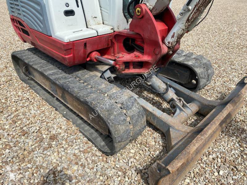 Excavadora Takeuchi