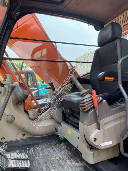 Excavadora Hitachi