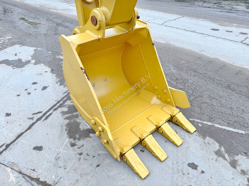 Excavator Caterpillar 320D3 GC - 16 Meter Long...