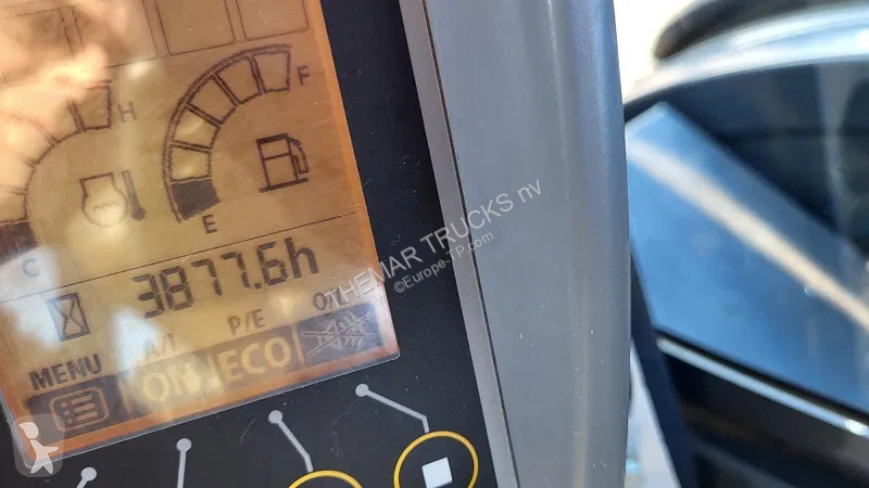 Lopatový nakládač Hitachi ZX65USB-5A CLR