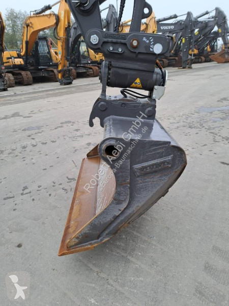 Lopatový nakládač Volvo ECR50F