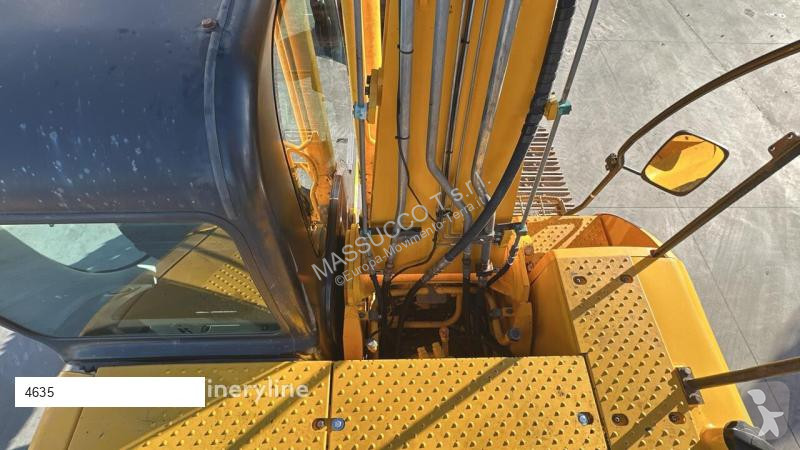 Escavatore JCB SLF