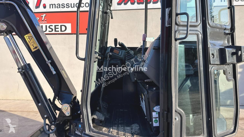 Escavatore Yanmar VIO26-6