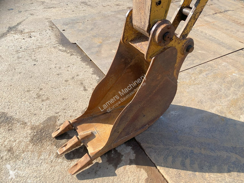 Excavadora Caterpillar NVT