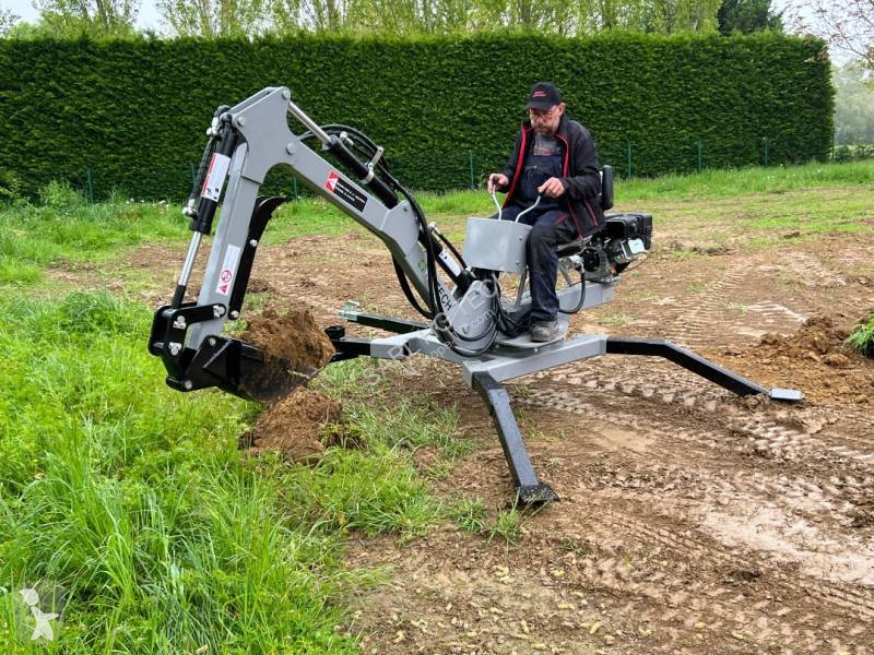 Lopatový nakládač HG Tech Mini Pelle araignée 360