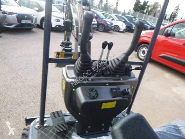 Escavadora Titan YCW-15 KOOP