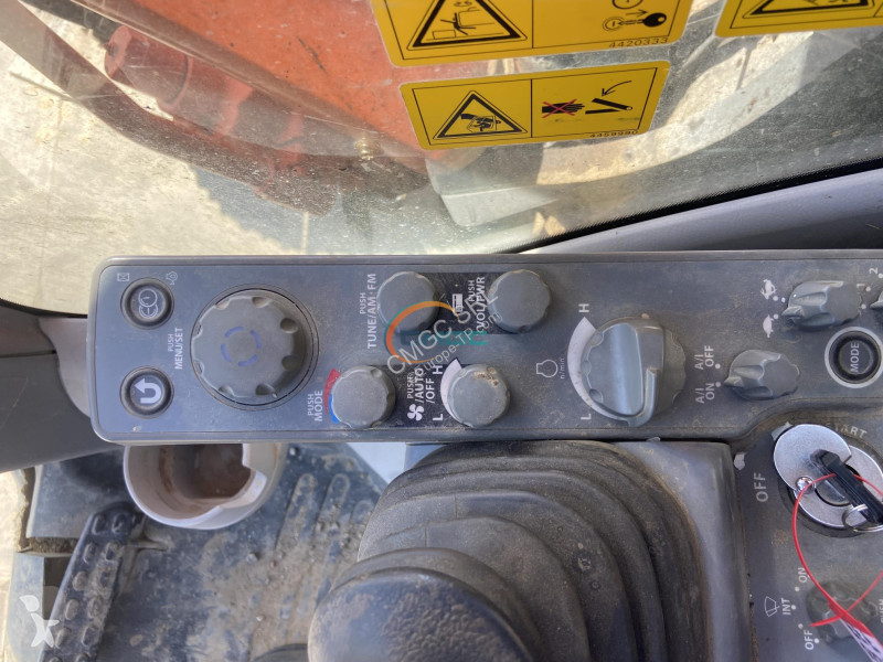 Escavadora Hitachi -5B