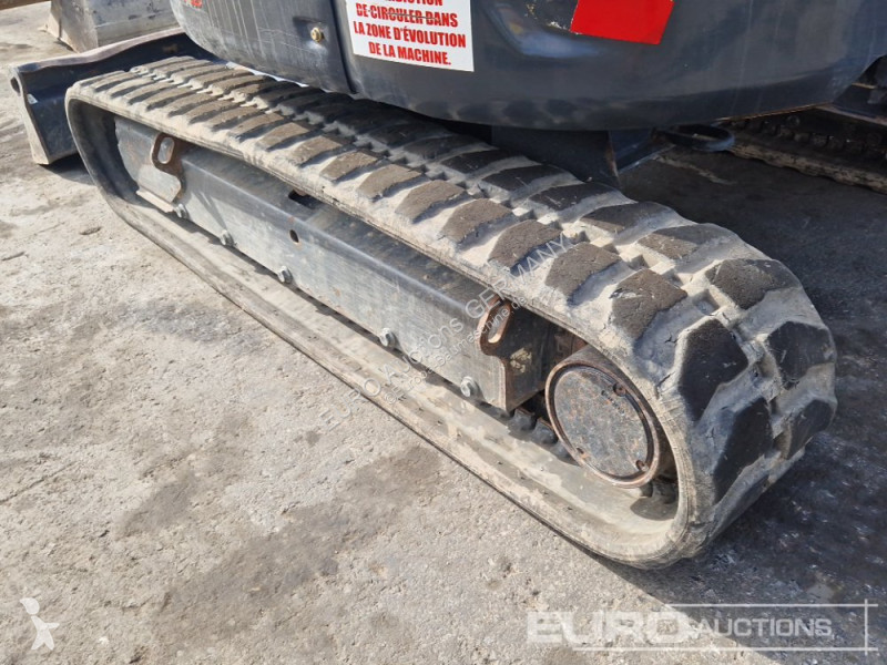 Escavadora Bobcat Z